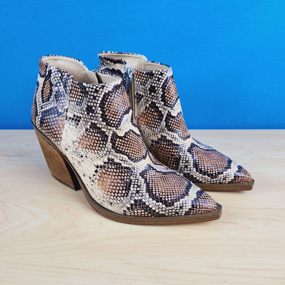 Vince Camuto Geeanne Womens Size 9.5 Booties Spiced sand Snake Ankle boots - Picture 2 of 10